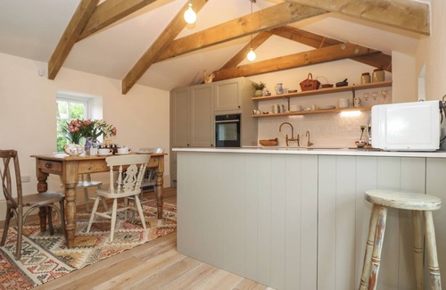 Camborne Cottage | TREVOOLE BARN, pet friendly, with open fire in Praze-An-Beeble