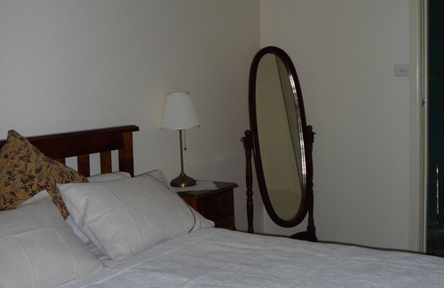 Jindera Other | Triangle Farm Cottage - Bed & Breakfast