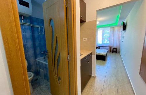 Neptun Apartment | Trident Glow