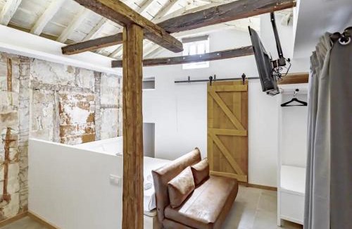 Province of Toledo Apartment | Trinitarios Apartment