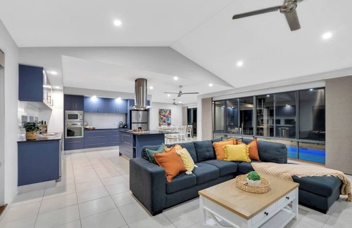 Trinity Beach House | Trinity Beach Oasis Poolside Retreat and Serenity