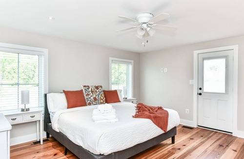 Paeonian Springs Other | Trinity Farm Estate: Magnolia 1775 Historical Farmhouse