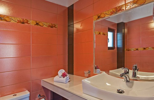 Agios Vasileios Villa | Triopetra view villa 2 Άνετη βίλα με φανταστική θέα στο Κρητικό πέλαγος