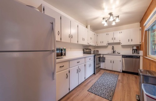 Carnelian Bay Cabin | Triple C, 3BD/2BA, Dog-Friendly