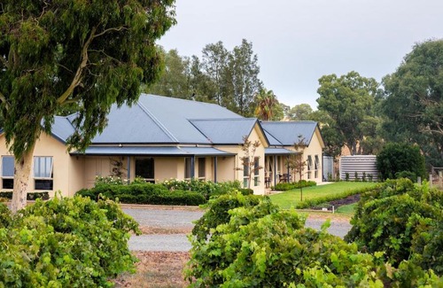 Seppeltsfield House | Triple Creek Guest House - Barossa Region