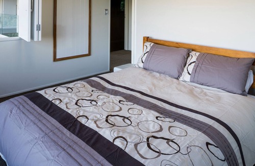 Raurimu House | Triple Peaks Eco Lodge- National Park Holiday Home