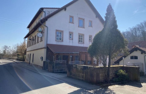 Kleinkarlbach Bed & Breakfast | Triple room Ibiza - Felsenmühle Neuleiningen