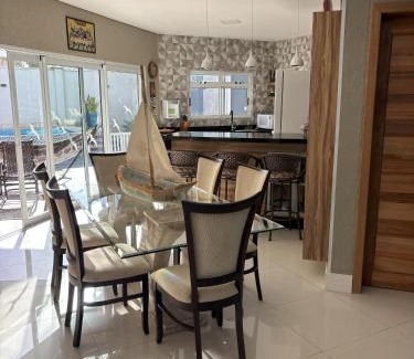 Matinhos House | Triplex de Frente para o Mar com Piscina Privativa