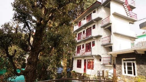 Bhagsu Nag House | Tripzlabs
