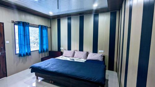 Sitapur Hotel | Triyugi Heights cottage sitapur