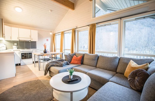 Tromsdalen RV Rental | Tromsø Lodge & Camping