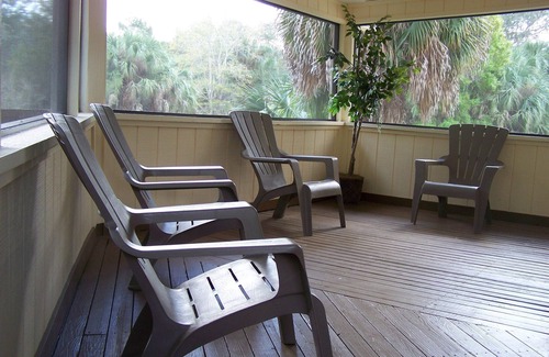 Sarasota House | TROPICAL 2 BEDROOM "TREE HOUSE" UNIT "A" ON EQUINE RANCH