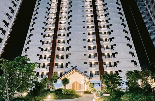 Basak Apartment | Tropical Comfort in Cebu Pool Furnished Cebu view 20min from Airport