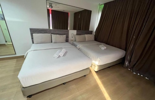 Petaling Jaya Hotel | Tropical Hotel Kota Damansara