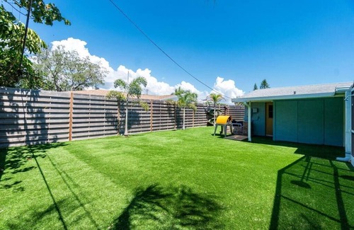 South Venice House | Tropical house and pool - 1/2 mile away from beach