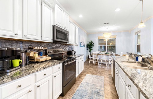 Villages of Crystal Beach House | *Tropical Tides* Walk 2 Beach | Slp 12 | Pool