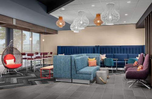 Summit Station Hotel | Tru By Hilton Columbus East Broad