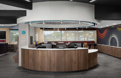 Summit Station Hotel | Tru By Hilton Columbus East Broad