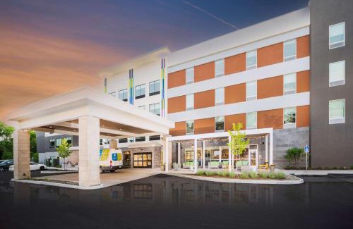 South Loop Hotel | Tru By Hilton Minneapolis Mall of America