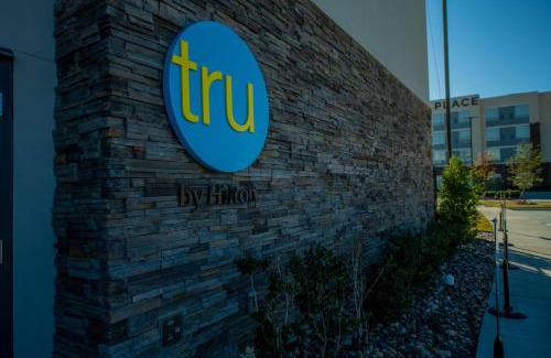 The Colony Hotel | Tru By Hilton The Colony