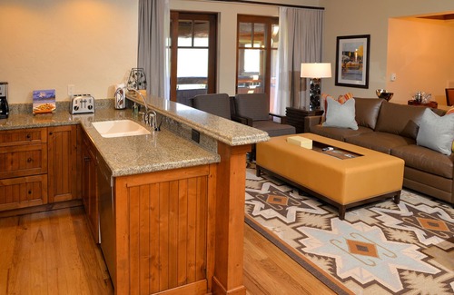 Avon Condo | True Ski In/out w FREE Lift Tickets! Views, Hot Tubs at Timbers Bachelor Gulch