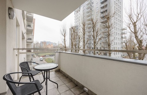 Przymorze Apartment | Trzy Żagle 3C | Apartment with Bathtub | Furnished Balcony | Gdańsk