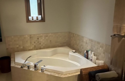 Courtenay House | Tsolum River Cedar Home Getawaynn