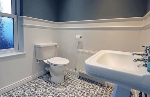 Belfast House | Tudor Heaven - Lisburn Road - BT9