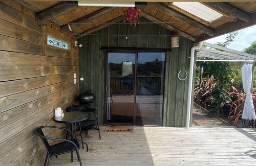 Nukuhou Cabin | Tui cabin, the perfect getaway