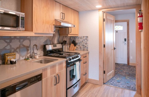 Banff Cabin | Tunnel Mountain Resort
