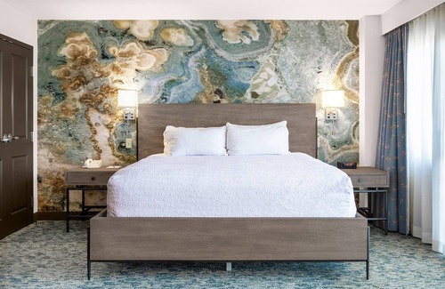 Ellicott City Hotel | Turf Valley Resort