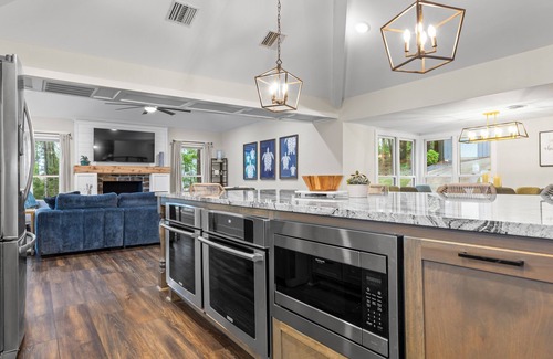 Little Kowaliga House | Turtle Cove Retreat - A Luxury, Lakefront Home