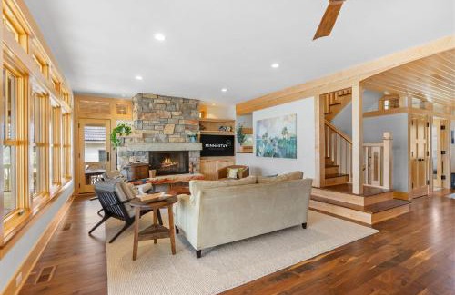 Shoreview House | Turtle Lake Cottage
