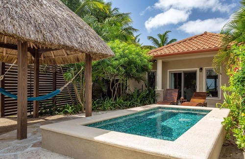 Surfside Villa | Turtle Villa - ALL INCLUSIVE Luxury One Bed Beachfront Villa with Plunge Pool