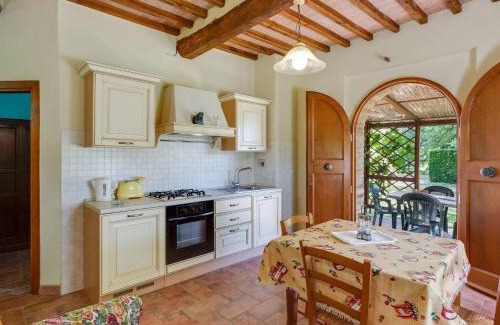 Casole d'Elsa Apartment | Tuscan Countryside Stay