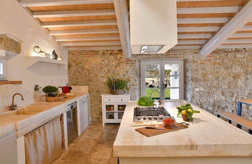 Monteverdi Marittimo House | Tuscan farmhouse with pool