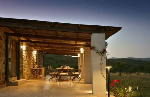 Monteverdi Marittimo House | Tuscan farmhouse with pool