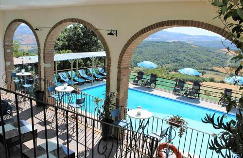 Montecastelli Villa | Tuscan Farmhouse with 7 Apartments for max 30 persons