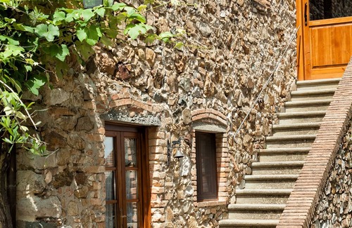 Chianni Apartment | Tuscan life style with great view, park,pool,relax,hiking & bike trails