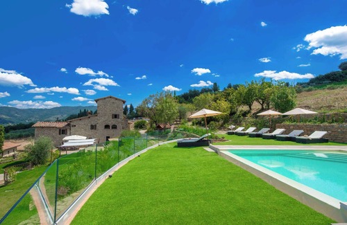 Panzano in Chianti Villa | Tuscany farmhouse Sum