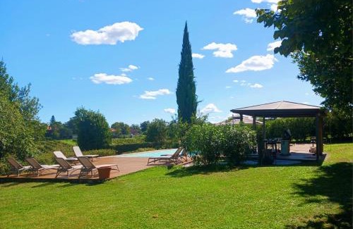 Castel San Pietro Terme House | Tuscany Garden Inn