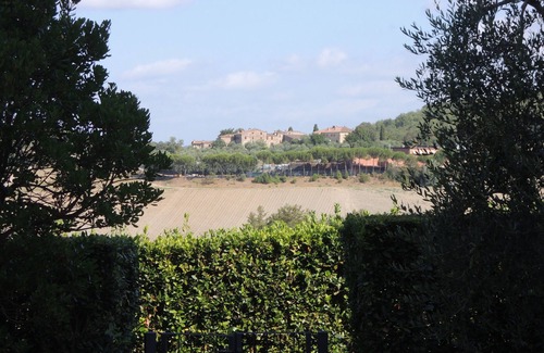 Castellina in Chianti Apartment | Tuscany. Lovely holiday home with swimming pool.