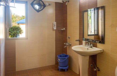 Dhela Hotel | Tusk And Roar Resort Petfrindly Jungle Cottages