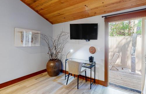 Black Butte Ranch Apartment | Tutu Hale - Unit 6