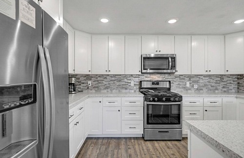 Trufant House | Twilight Pointe: Your Front-Row Seat to Fall Color - Bonfires, Blankets & Beautiful Fall Views