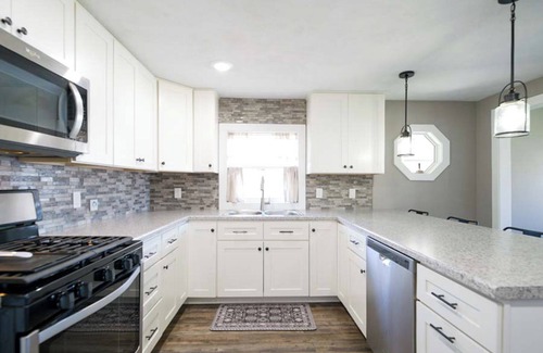 Trufant House | Twilight Pointe: Your Front-Row Seat to Fall Color - Bonfires, Blankets & Beautiful Fall Views