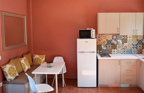 Kalamaki Villa | Twin Elegant Maisonettes