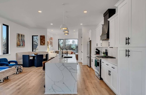 Hurwood Heights House | Twin Homes Hot Tub Rooftop Game Zone at Nashville