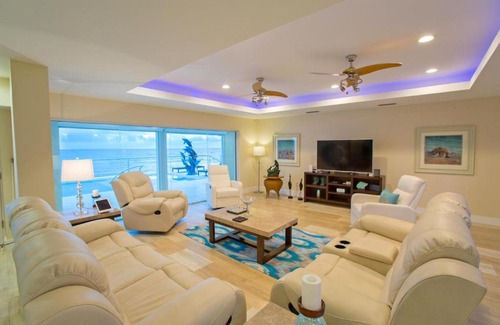 North Side House | Twin Palms by Grand Cayman Villas & Condos