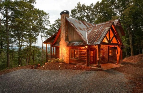 Blue Ridge House | Twin Pine Lodge